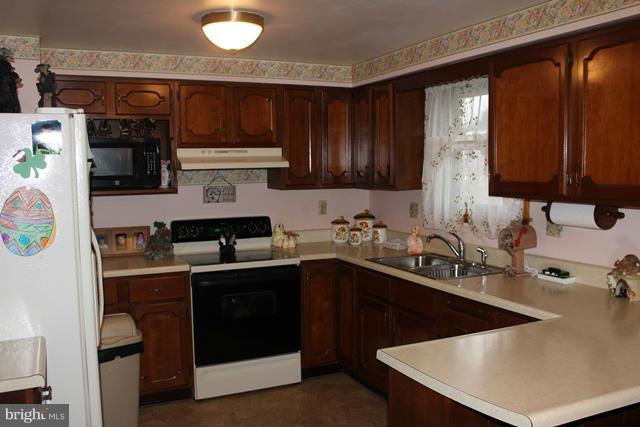 14209 Schellsburg Road Ellerslie, MD 21529 - Photo 2 of 23 Kitchen