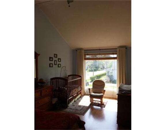 15 Ross Street Springfield, MA 01151 - Photo 20 of 30 Gallery Image 20