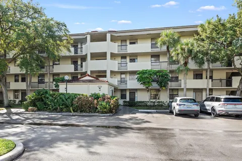 $205,000 | 2908 Carambola Circle South, Unit 101B, Coconut Creek, FL 33066