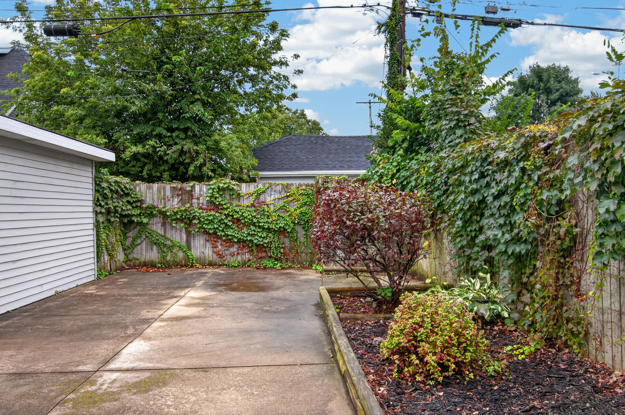 2419 Geneva Street Racine, WI 53402 - Photo 41 of 44 back