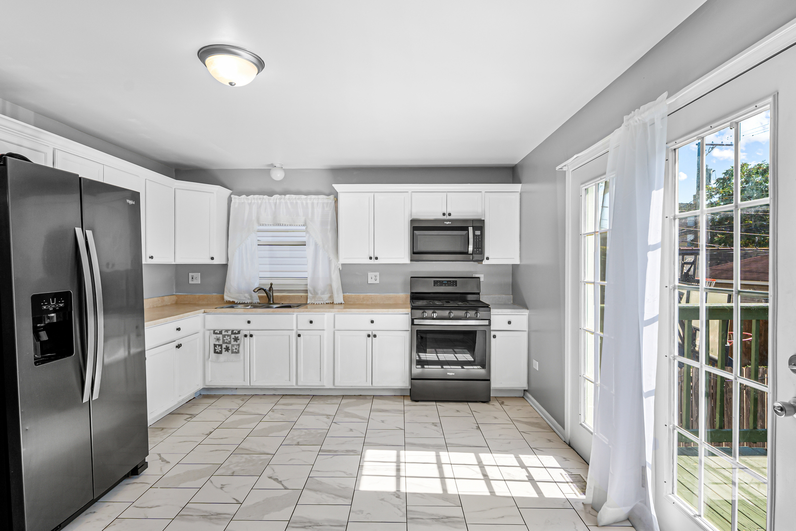 4049 West Crystal Street Chicago, IL 60651 - Photo 9 of 22