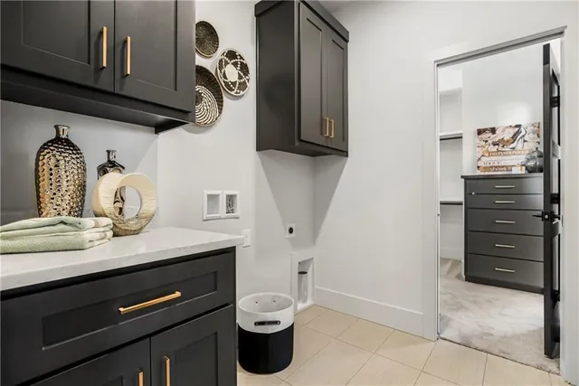 $901,758 | 8020 Round Prairie Street, Shawnee, KS 66218