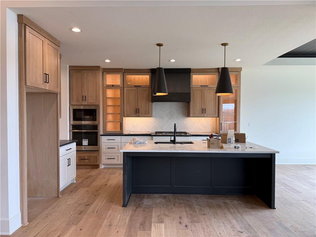 8020 Round Prairie Street Shawnee, KS 66218 - Photo 37 of 69