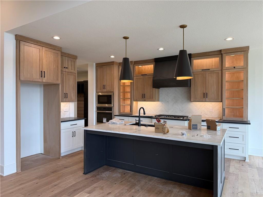 8020 Round Prairie Street Shawnee, KS 66218 - Photo 38 of 69