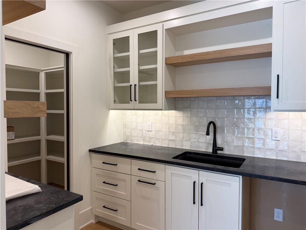 8020 Round Prairie Street Shawnee, KS 66218 - Photo 41 of 69