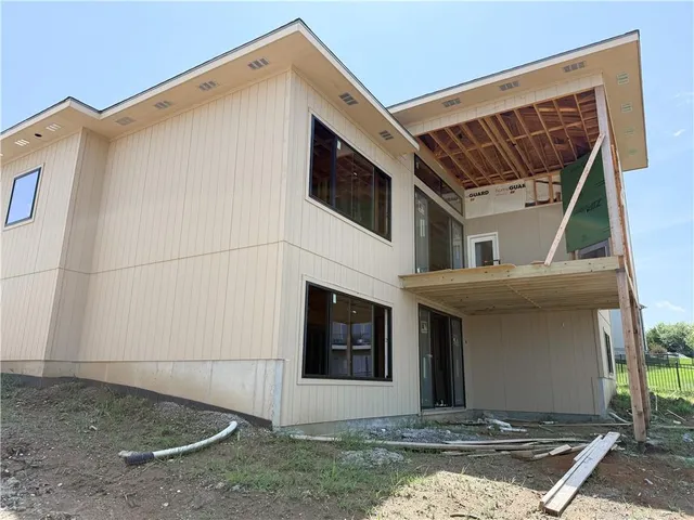 $901,758 | 8020 Round Prairie Street, Shawnee, KS 66218