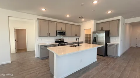 $509,990 | 47167 West Pecan Woods, Maricopa, AZ 85139