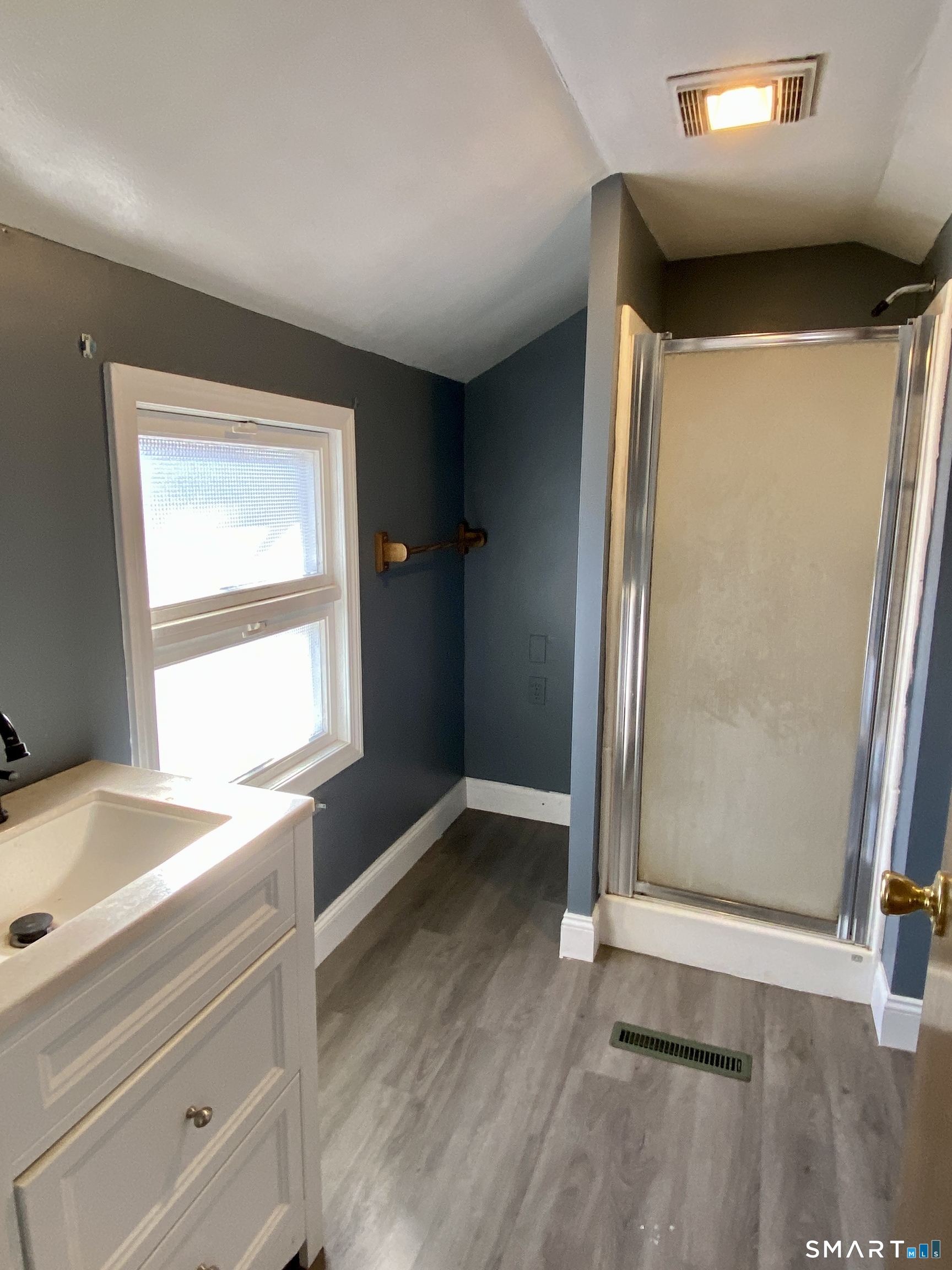 11 Wrightson Drive Thompson, CT 06277 - Photo 23 of 35 Full Bath