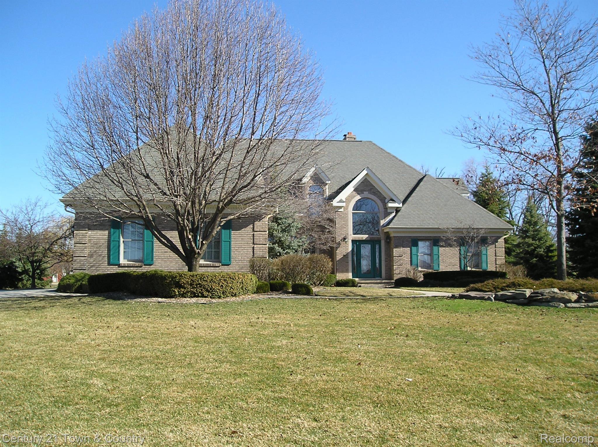 4127 Oak Tree Circle Rochester, MI 48306 - Photo 1 of 1 primary