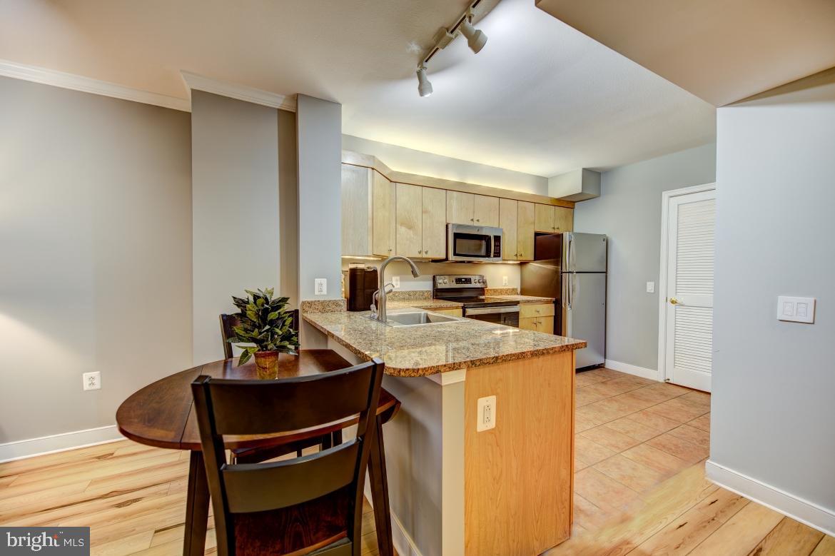 616 E Street Northwest, Unit 809 Washington, DC 20004 - Photo 5 of 31