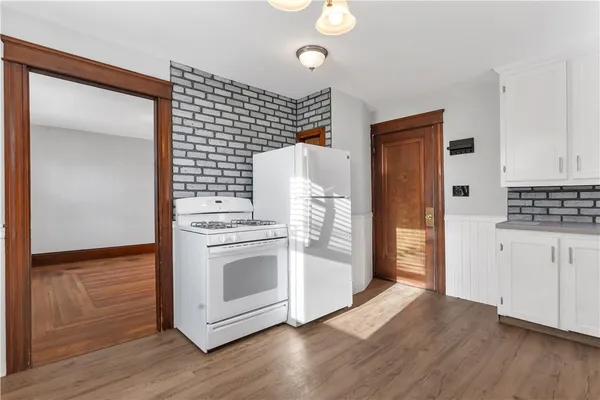 $2,200 | 19 Sherwood Avenue, North Providence, RI 02911