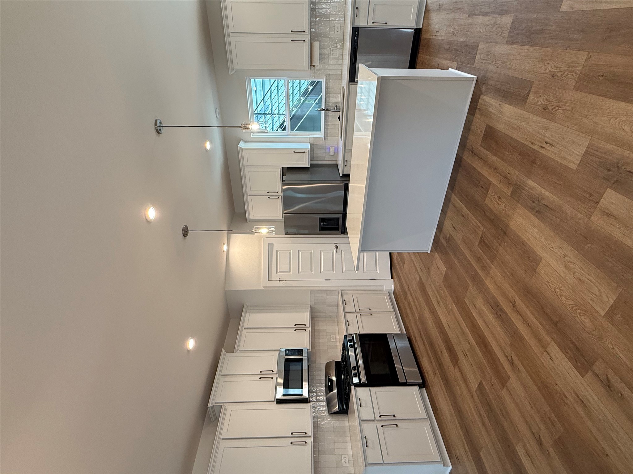 6414 Cowman Way Austin, TX 78747 - Photo 2 of 40
