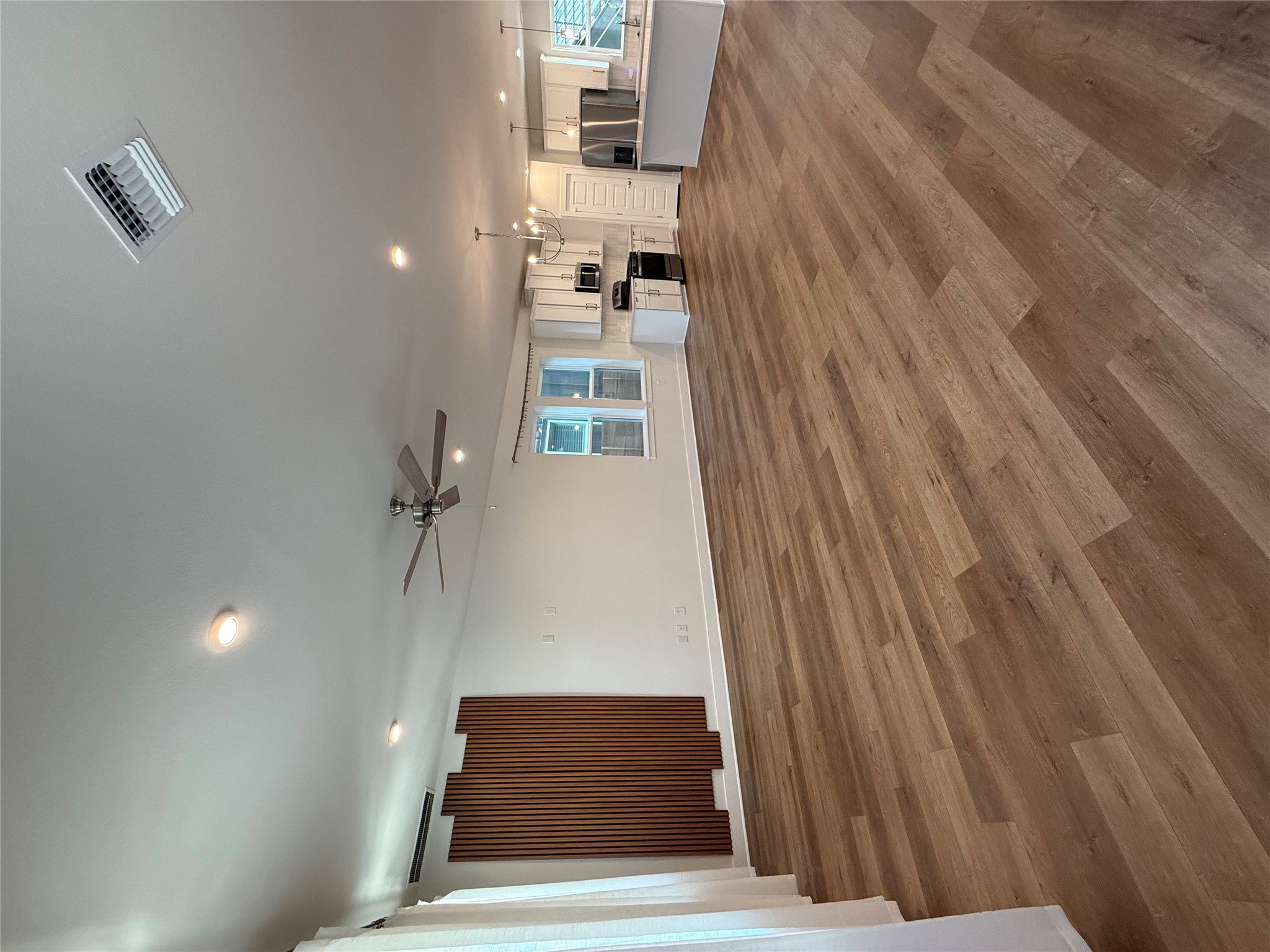 6414 Cowman Way Austin, TX 78747 - Photo 5 of 40