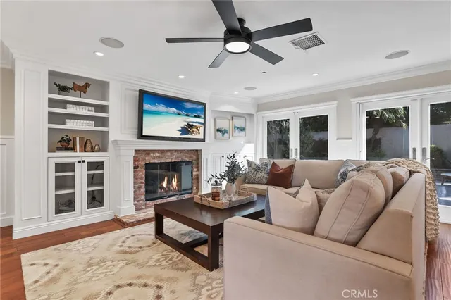 $2,799,000 | 3092 Copa De Oro Drive, Rossmoor, CA 90720