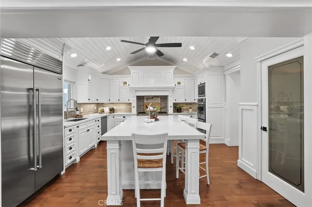 $2,799,000 | 3092 Copa De Oro Drive, Rossmoor, CA 90720