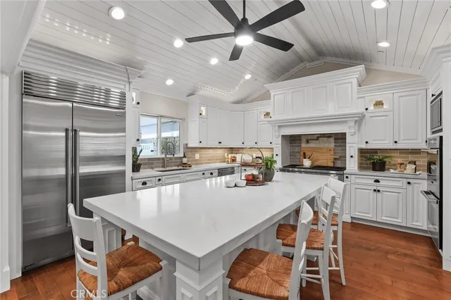 $2,799,000 | 3092 Copa De Oro Drive, Rossmoor, CA 90720