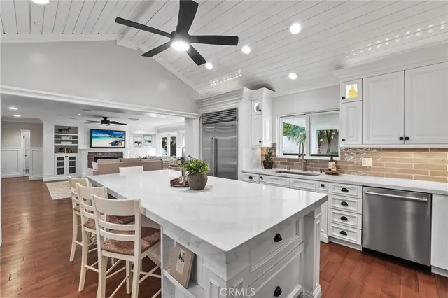 $2,799,000 | 3092 Copa De Oro Drive, Rossmoor, CA 90720