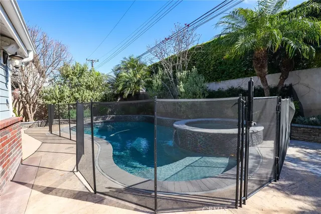 $2,799,000 | 3092 Copa De Oro Drive, Rossmoor, CA 90720