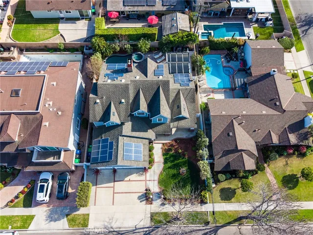 $2,799,000 | 3092 Copa De Oro Drive, Rossmoor, CA 90720