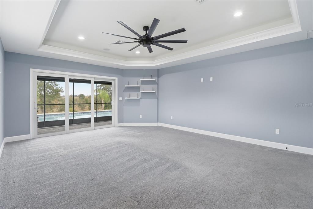 18459 Southwest 66th Loop Dunnellon, FL 34432 - Photo 14 of 41 a view of an empty room with a window