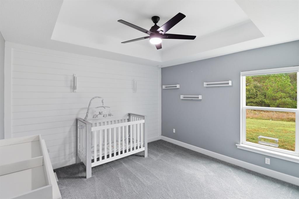 18459 Southwest 66th Loop Dunnellon, FL 34432 - Photo 26 of 41 a view of an empty room with a window