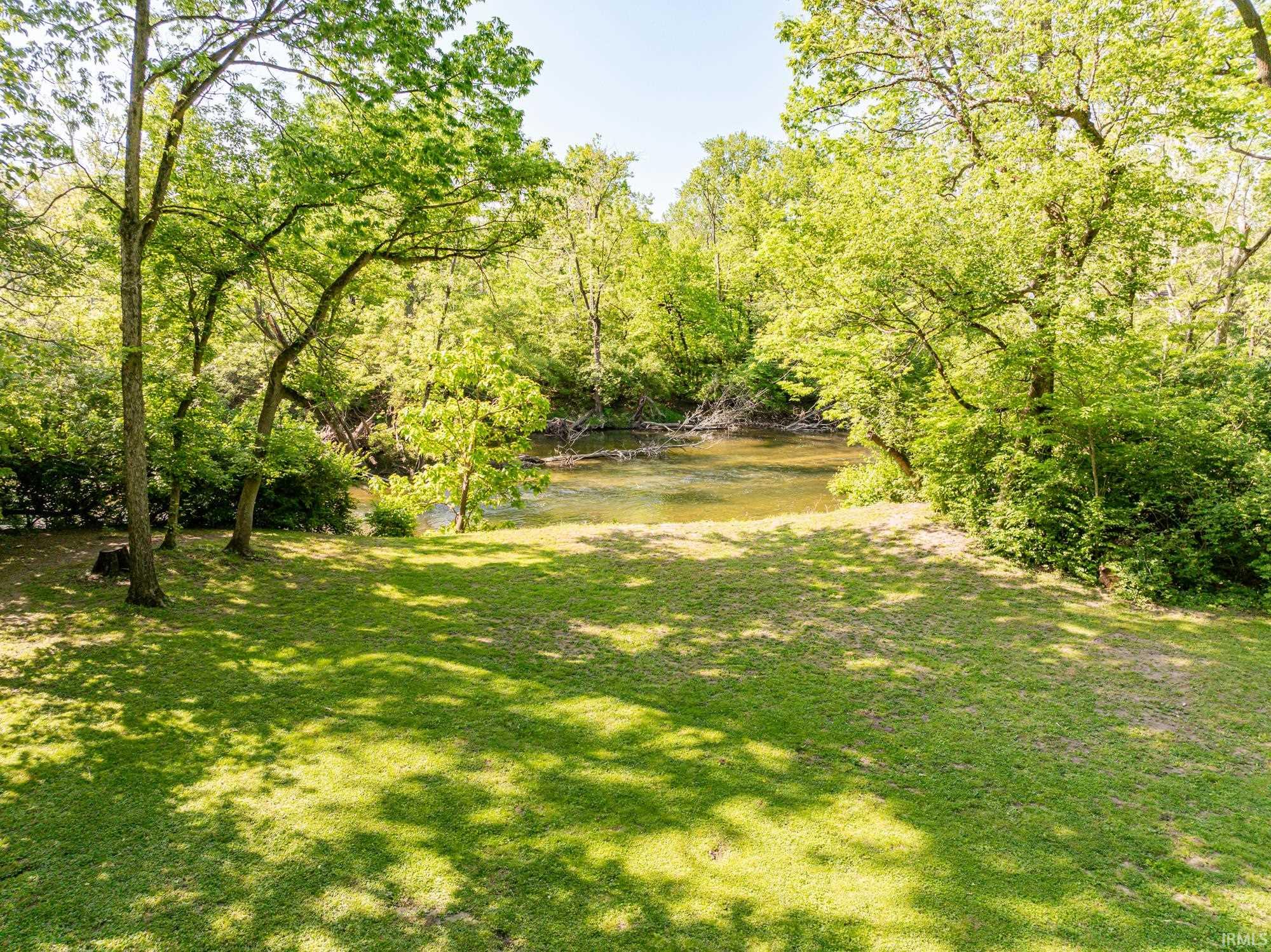 7509 West River Road Yorktown, IN 47396 - Photo 8 of 36