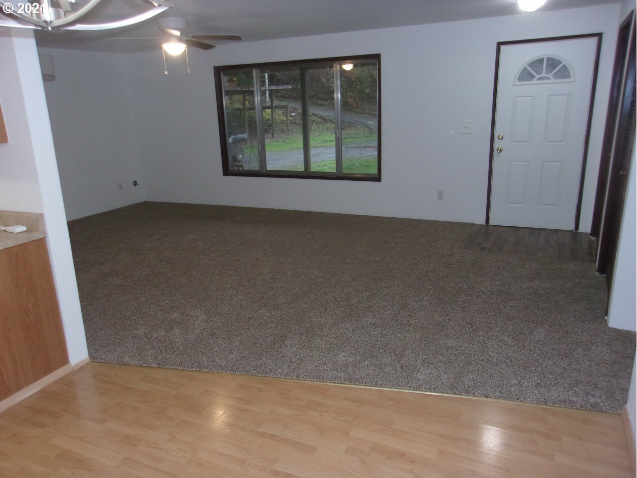 39725 Southwest Fort Hill Road Willamina, OR 97396 - Photo 7 of 16 an empty room with a window