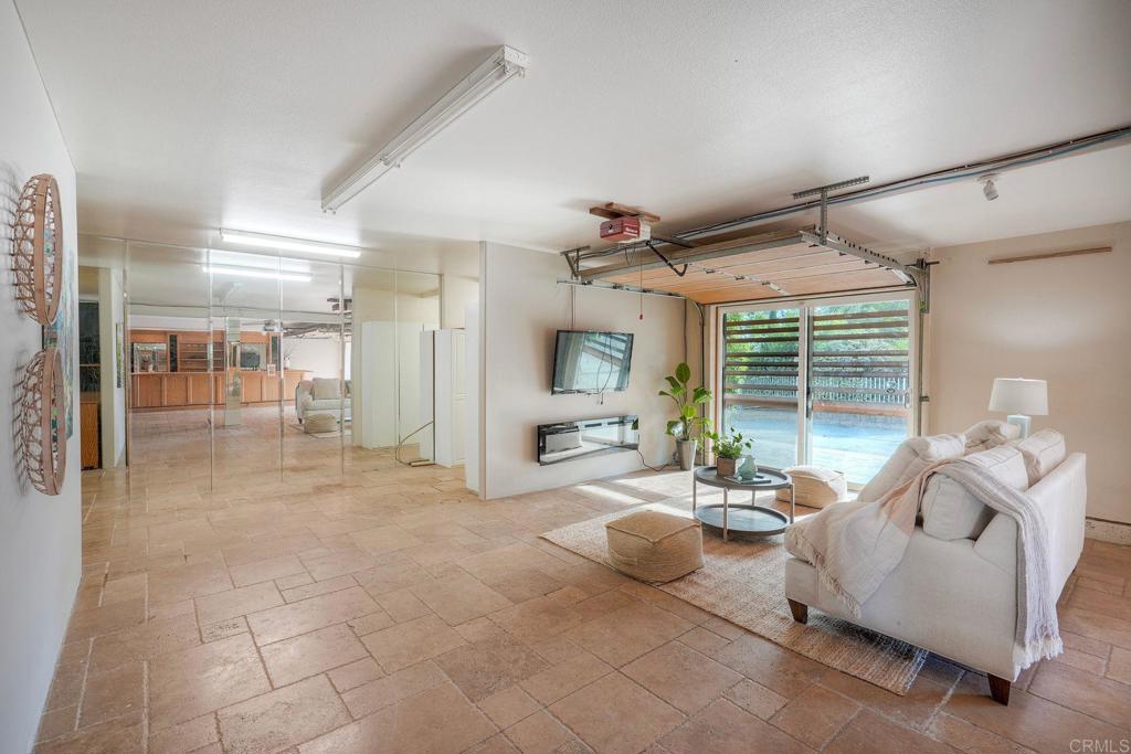 2039 East Mission Road Fallbrook, CA 92028 - Photo 30 of 45