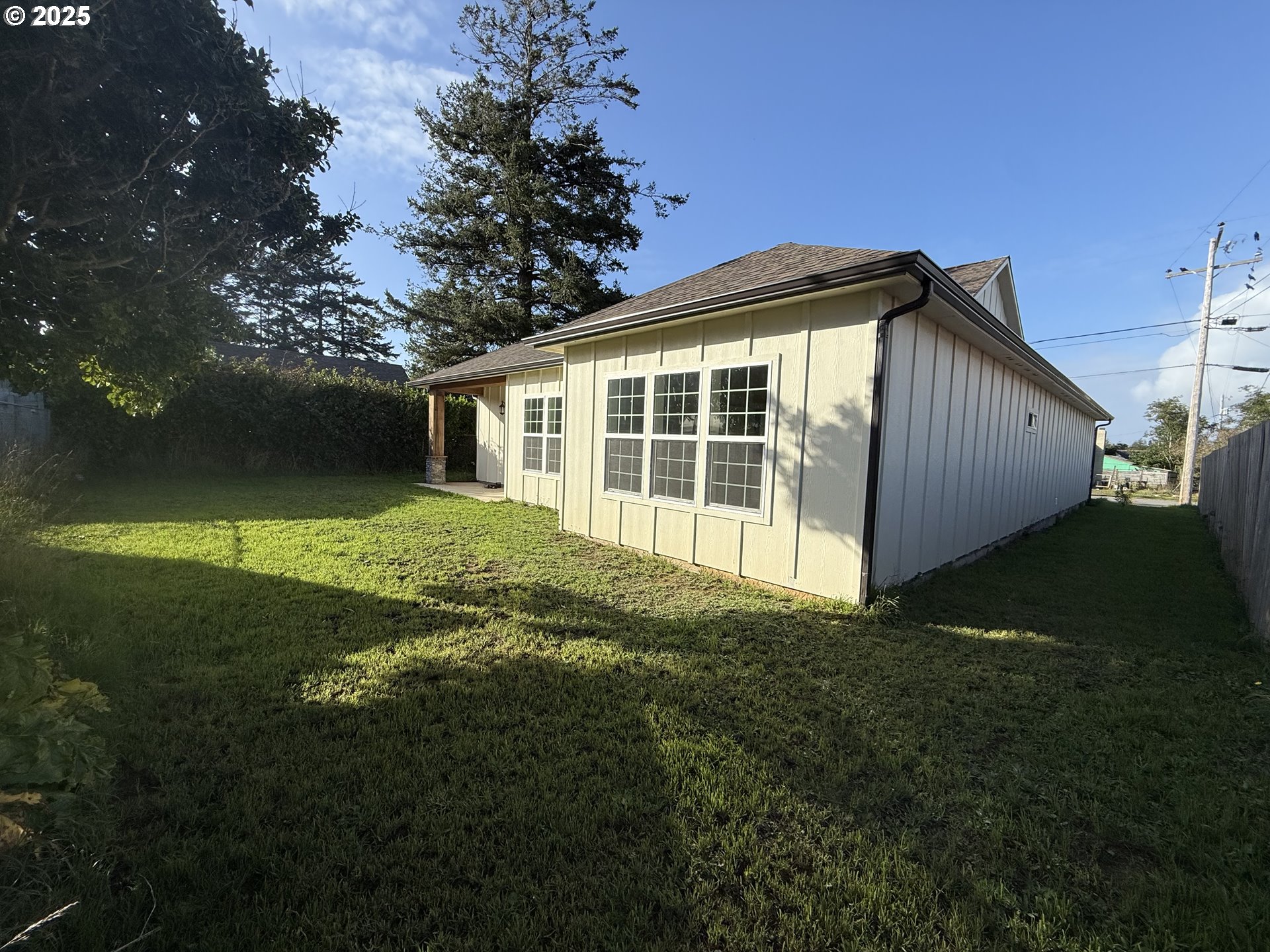 557 11th Street Port Orford, OR 97465 - Photo 18 of 18
