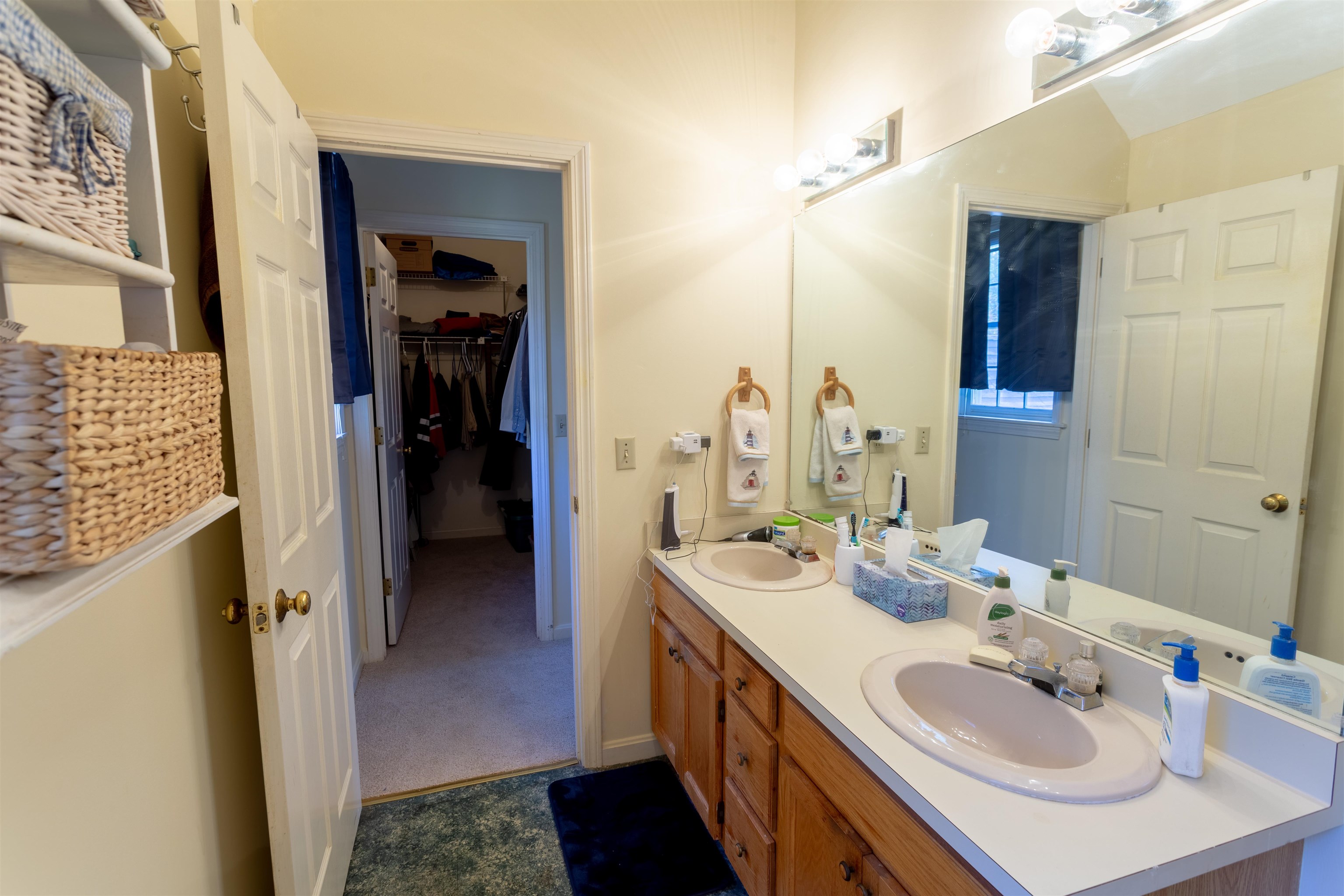 8 Villager Road Chester, NH 03036 - Photo 8 of 16
