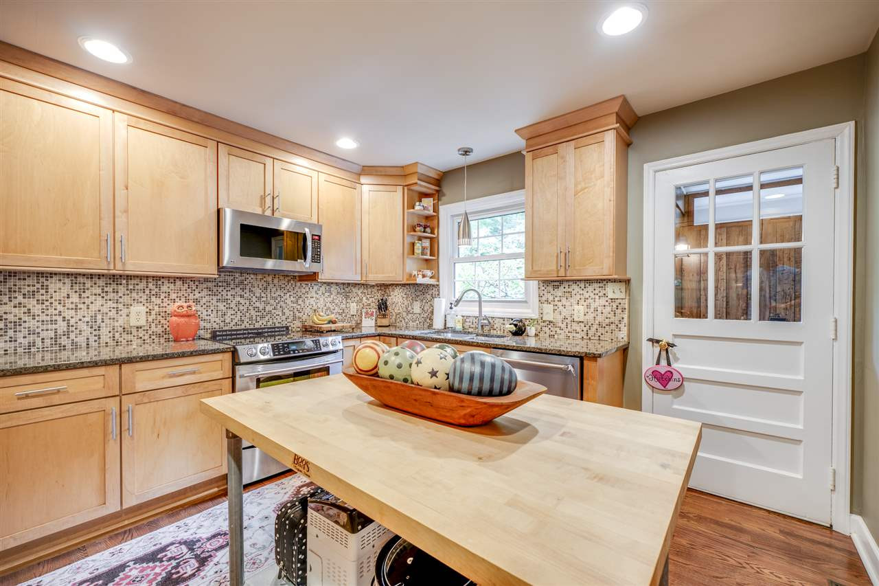 1304 Currituck Drive Raleigh, NC 27609 - Photo 8 of 30 Photo 8