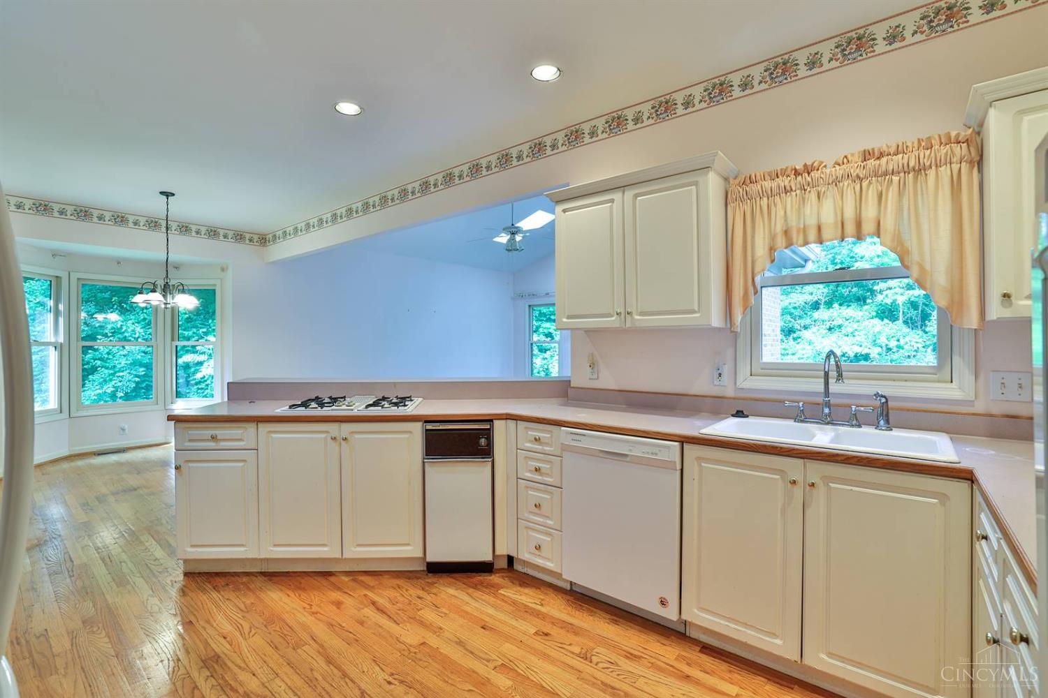6831 Rapid Run Road Cincinnati, OH 45233 - Photo 15 of 41 Gallery Image 15