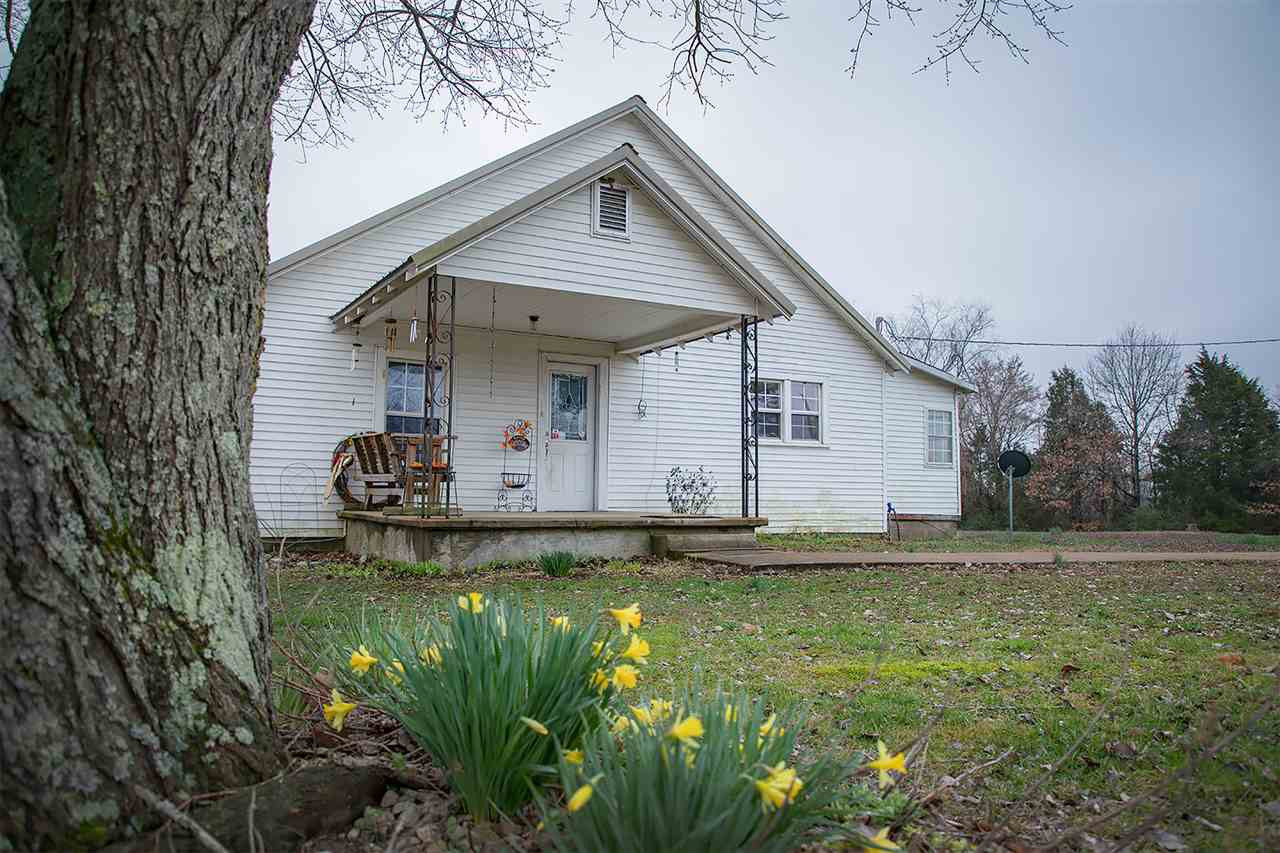 193 Matheny Grove Road Dresden, TN 38225 - Photo 1 of 1 a front view of a house with garden