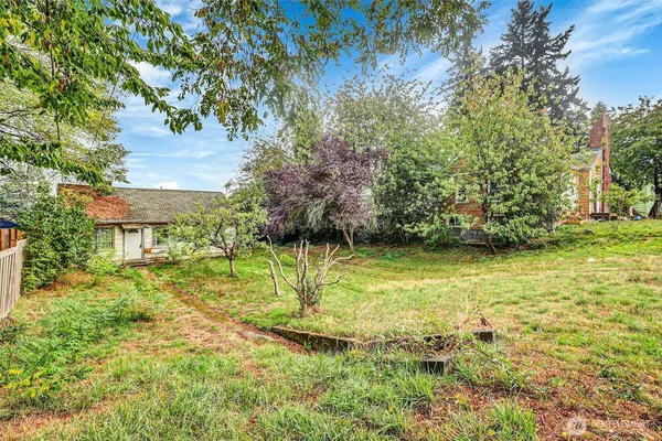 $425,000 | 5727 Lombard Avenue, Everett, WA 98203