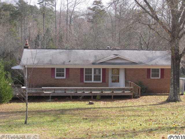 3722 Robinson Road Newton, NC 28658 - Photo 1 of 4 Exterior Front.