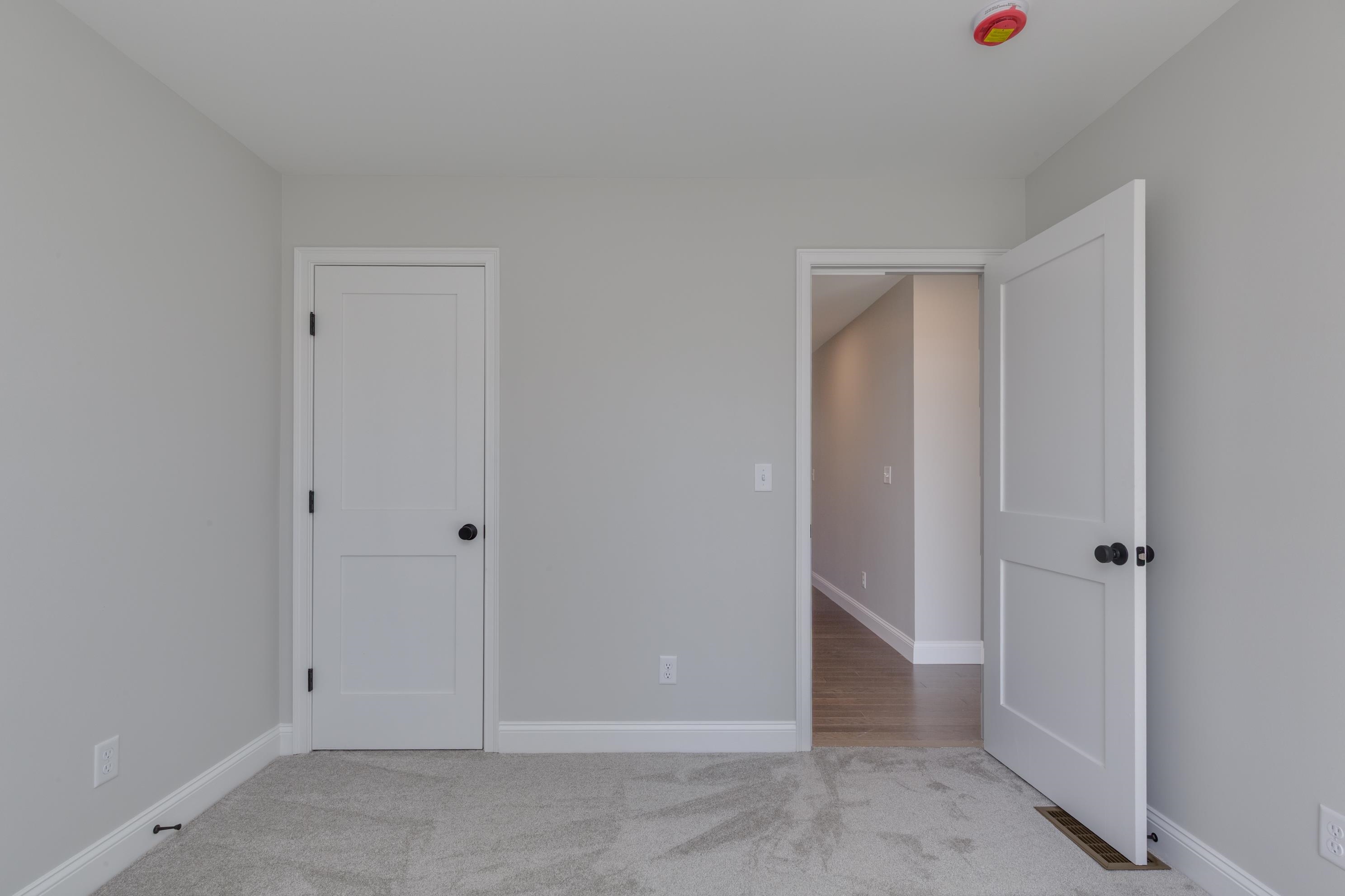 38 Lane Road Raymond, NH 03077 - Photo 24 of 36