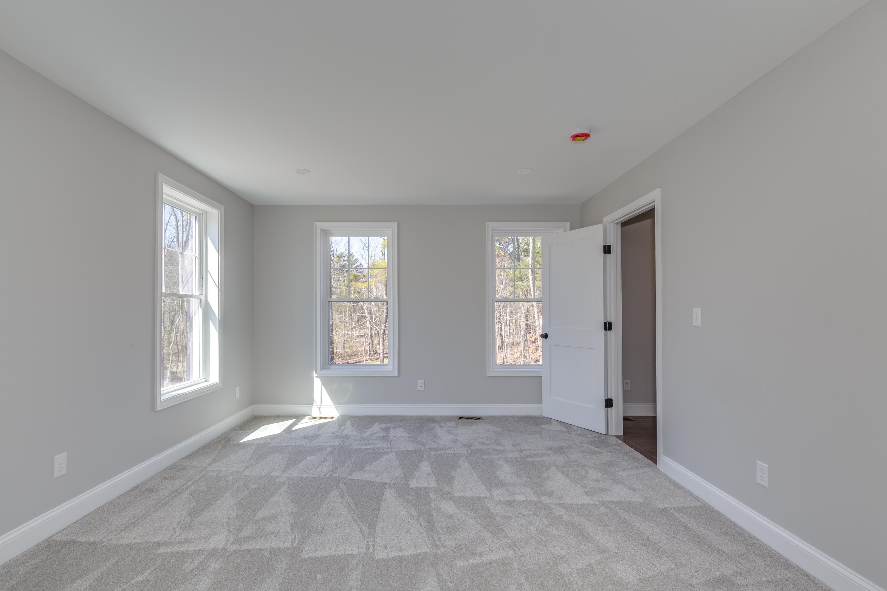 38 Lane Road Raymond, NH 03077 - Photo 32 of 36