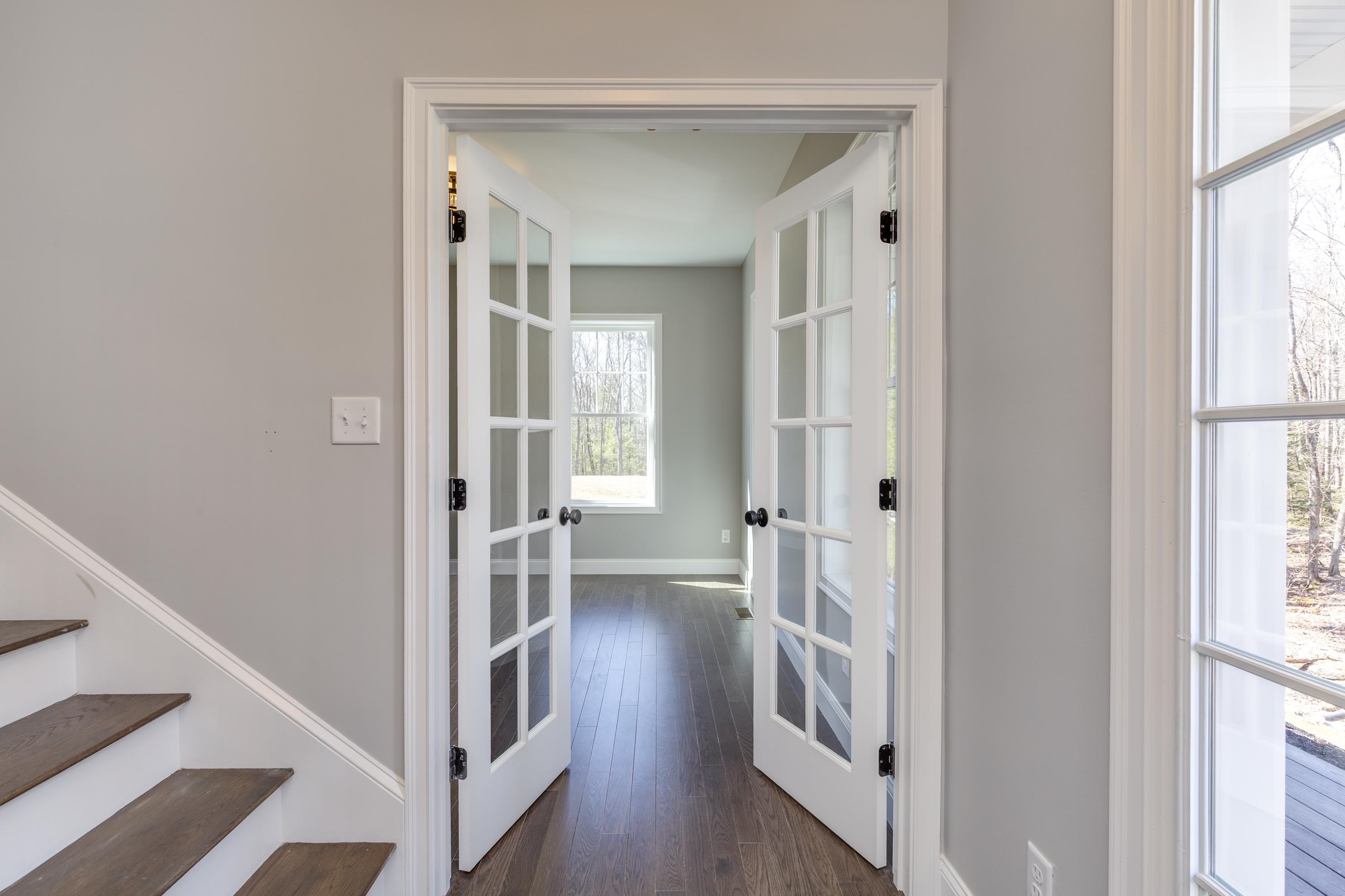 38 Lane Road Raymond, NH 03077 - Photo 4 of 36