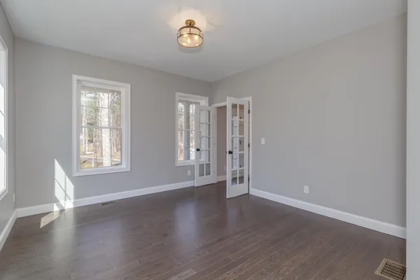 $899,900 | 38 Lane Road, Raymond, NH 03077