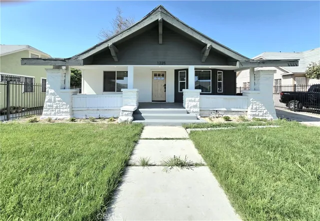 $5,000 | 1225 West 41st Street, Los Angeles, CA 90037