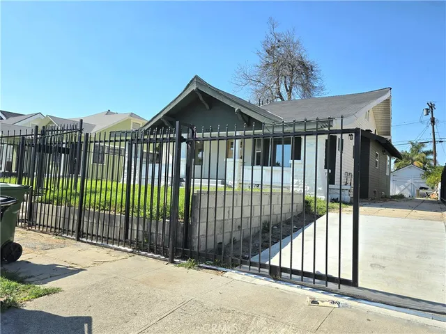 $5,000 | 1225 West 41st Street, Los Angeles, CA 90037