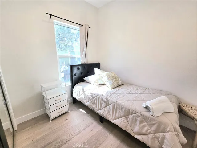 $5,000 | 1225 West 41st Street, Los Angeles, CA 90037