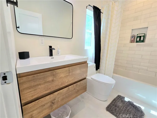 $5,000 | 1225 West 41st Street, Los Angeles, CA 90037