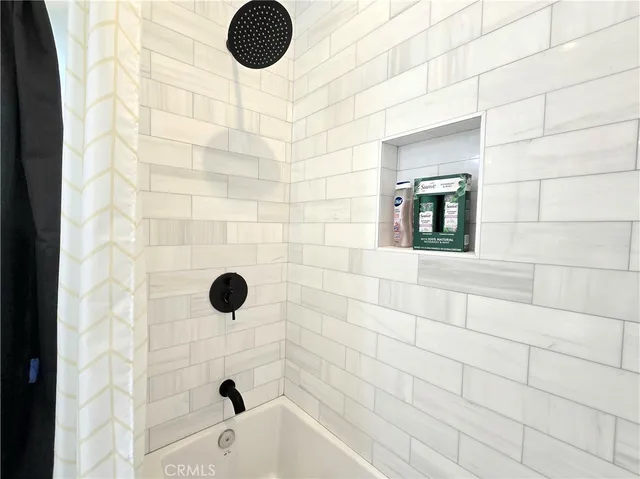 $5,000 | 1225 West 41st Street, Los Angeles, CA 90037