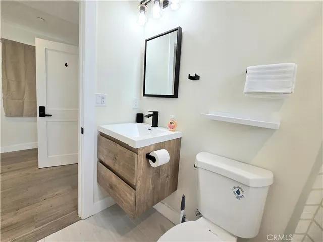 $5,000 | 1225 West 41st Street, Los Angeles, CA 90037