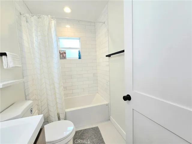 $5,000 | 1225 West 41st Street, Los Angeles, CA 90037