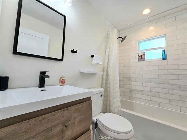 $5,000 | 1225 West 41st Street, Los Angeles, CA 90037