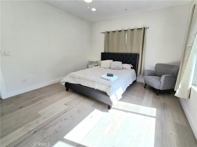 $5,000 | 1225 West 41st Street, Los Angeles, CA 90037