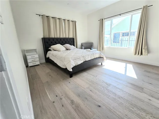 $5,000 | 1225 West 41st Street, Los Angeles, CA 90037