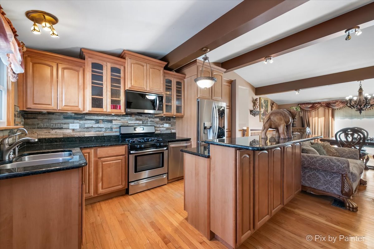 380 Dulles Road Des Plaines, IL 60016 - Photo 14 of 31